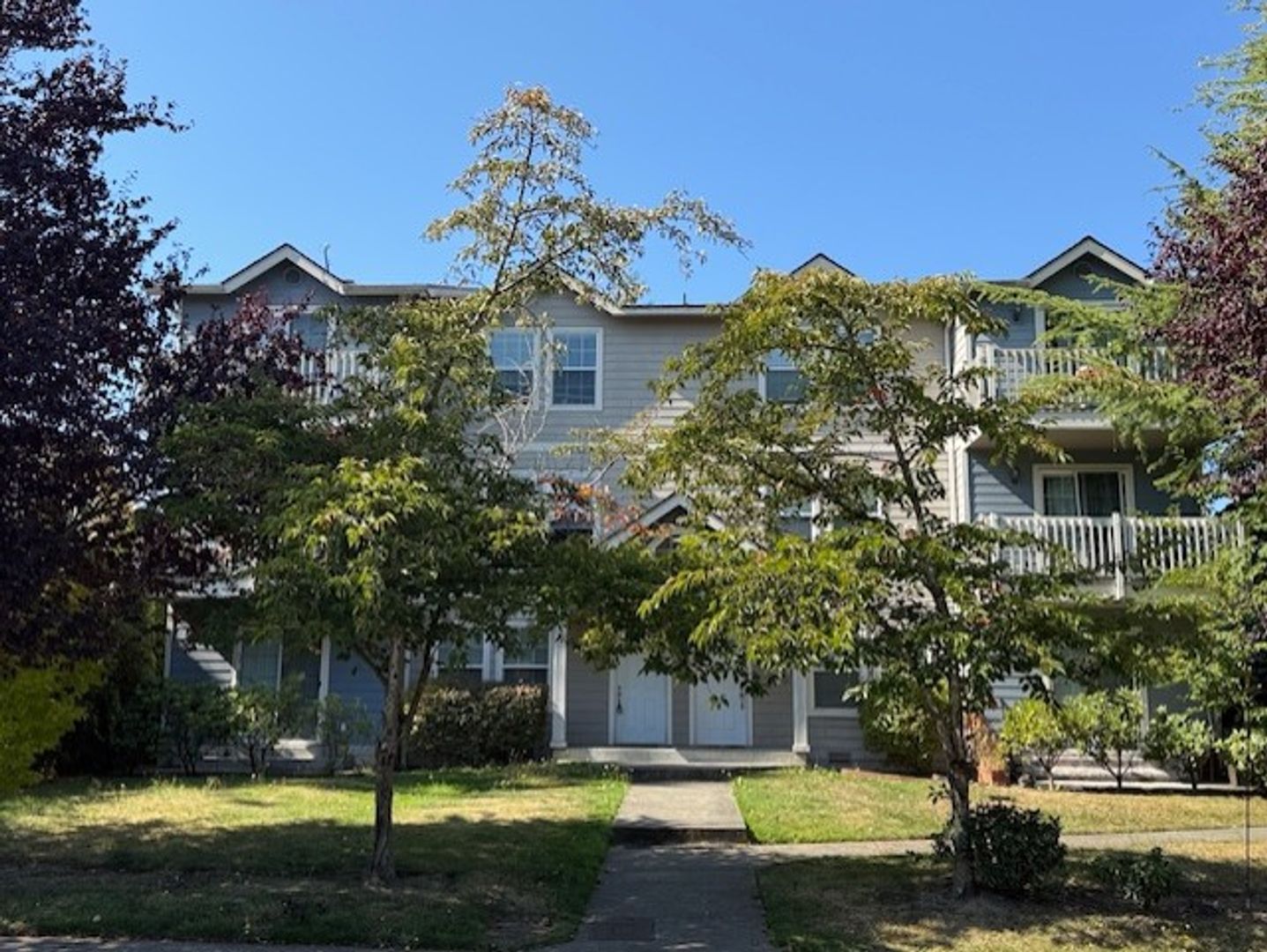 Everett Apartment: 3726 Wetmore AVE