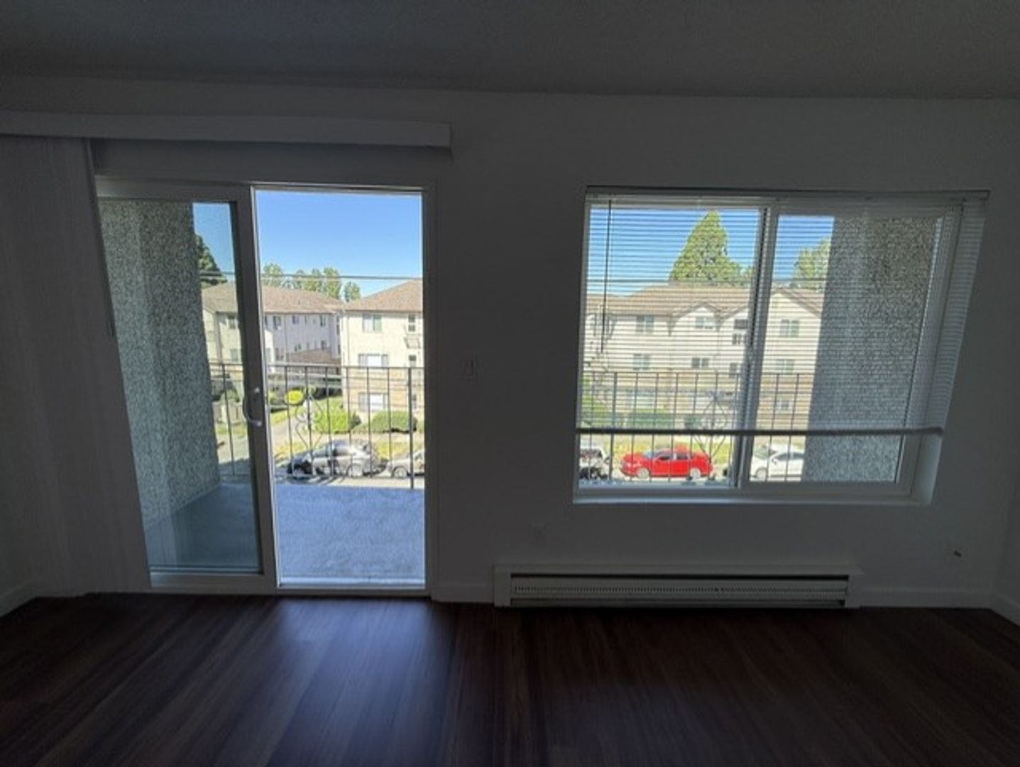 2512 Bayview Apartments 7 of 12