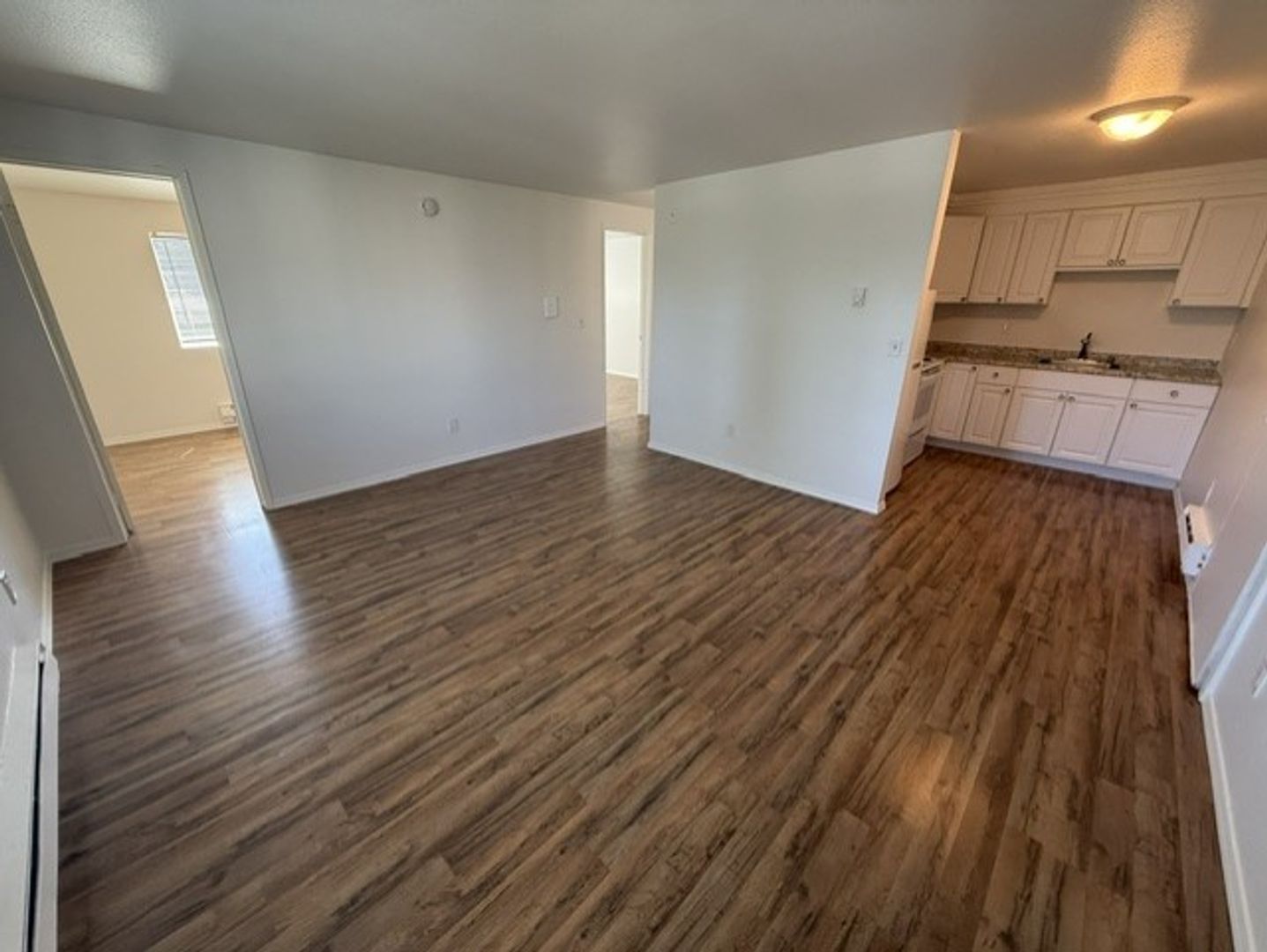 Seattle Apartment: 301 26th AVE S