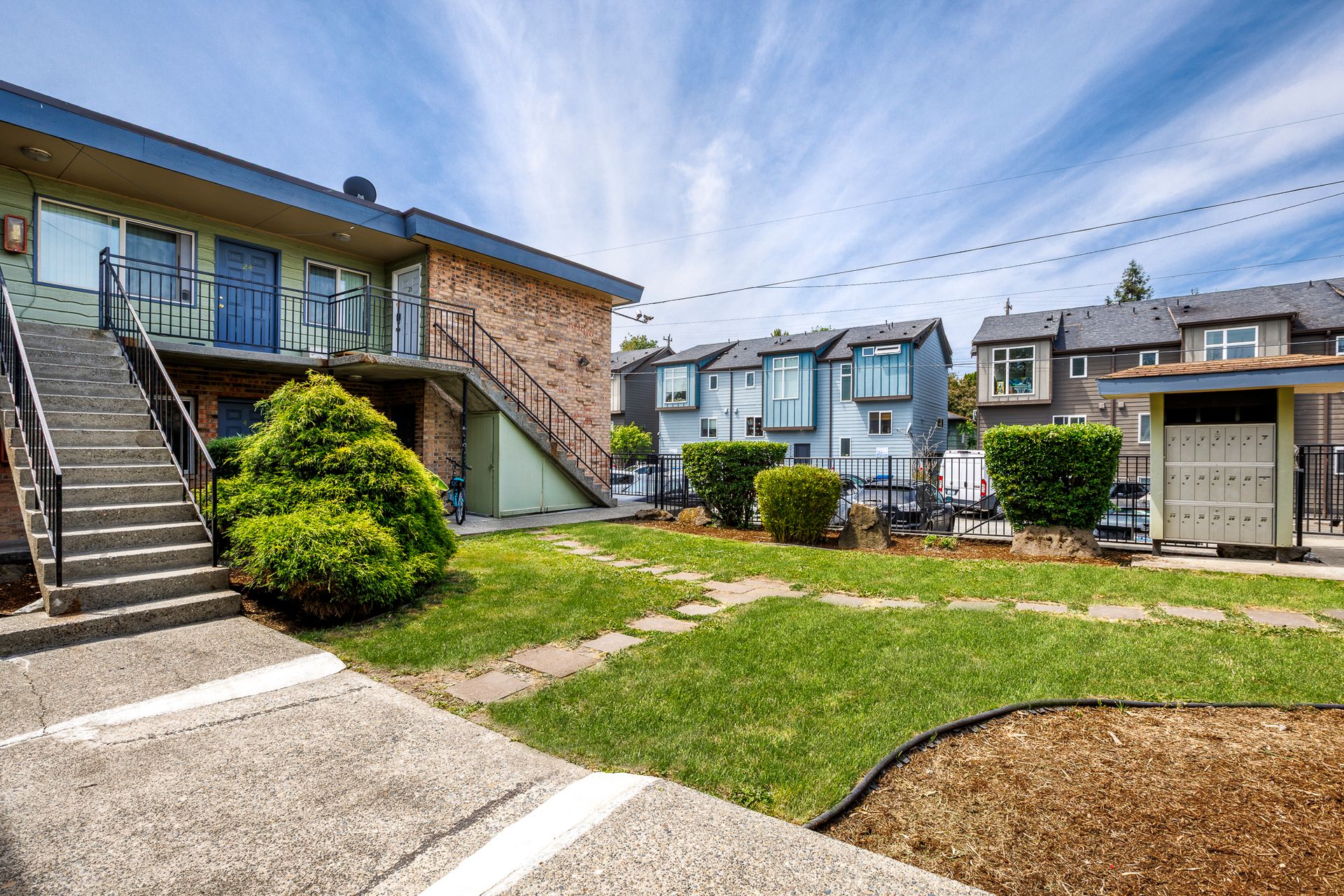 Seattle Apartment: 3921 15th AVE S