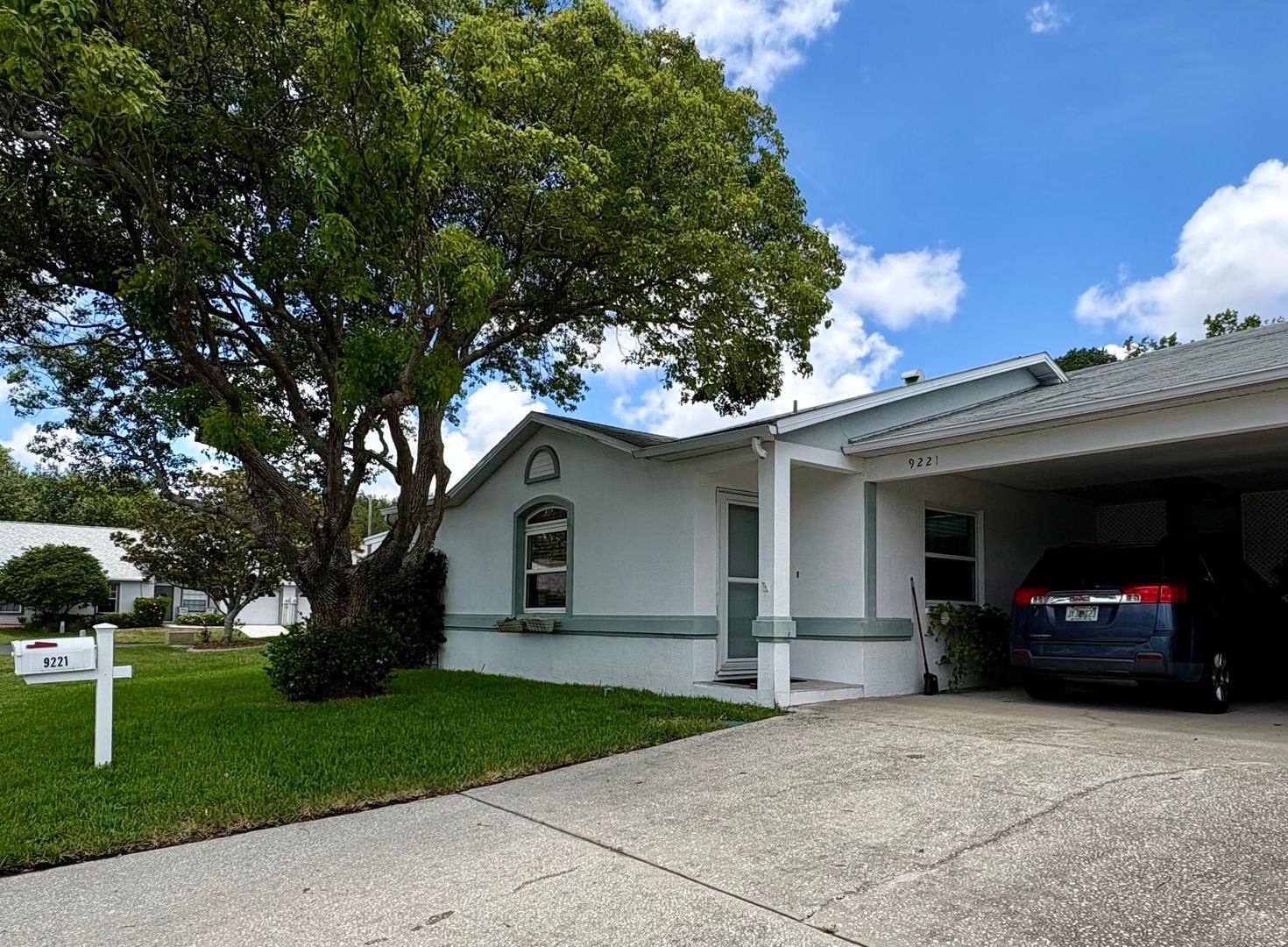 New Port Richey House: 9221 Estrada Place