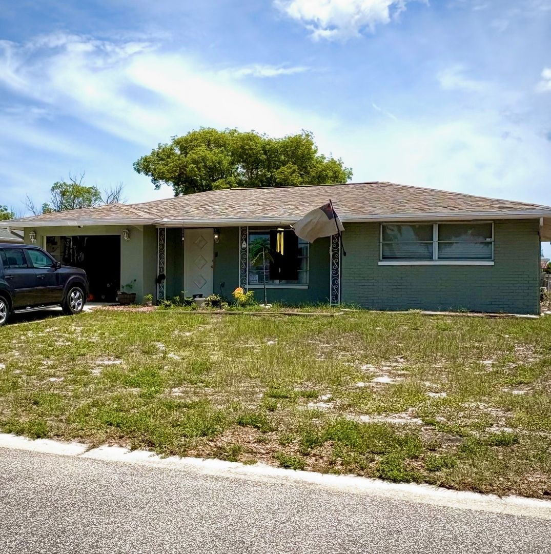 PORT RICHEY House: 7827 MONARDA DRIVE