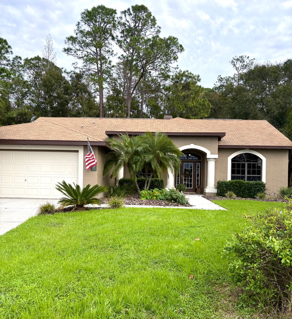 New Port Richey House: 7964 Roundelay Drive