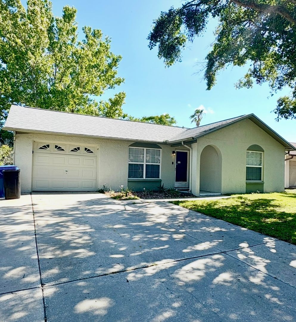 NEW PORT RICHEY House: 7437 COMPTON LANE