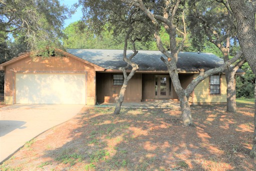 3 Bedroom / 2 Bath home in Navarre.
