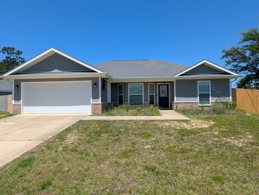 3 Bedroom 2 Bath home in Gulf Breeze