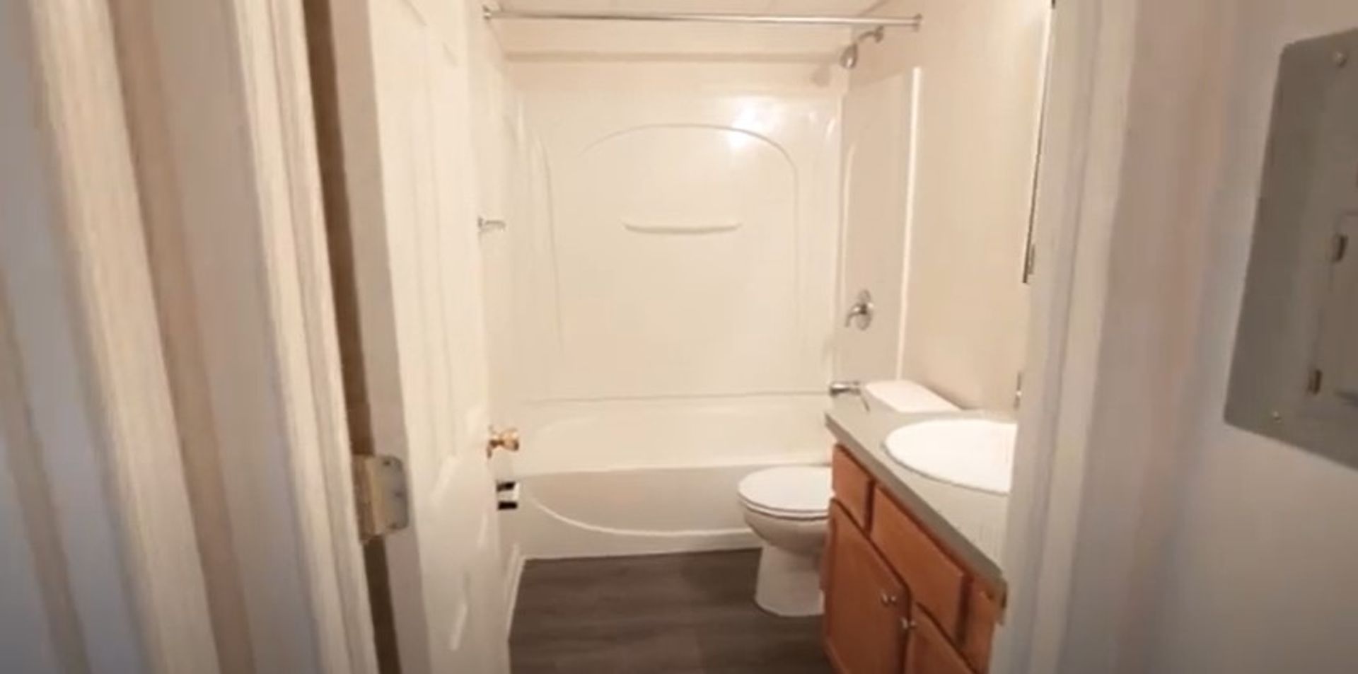 Marlton Apartment: 31 North Maple Avenue