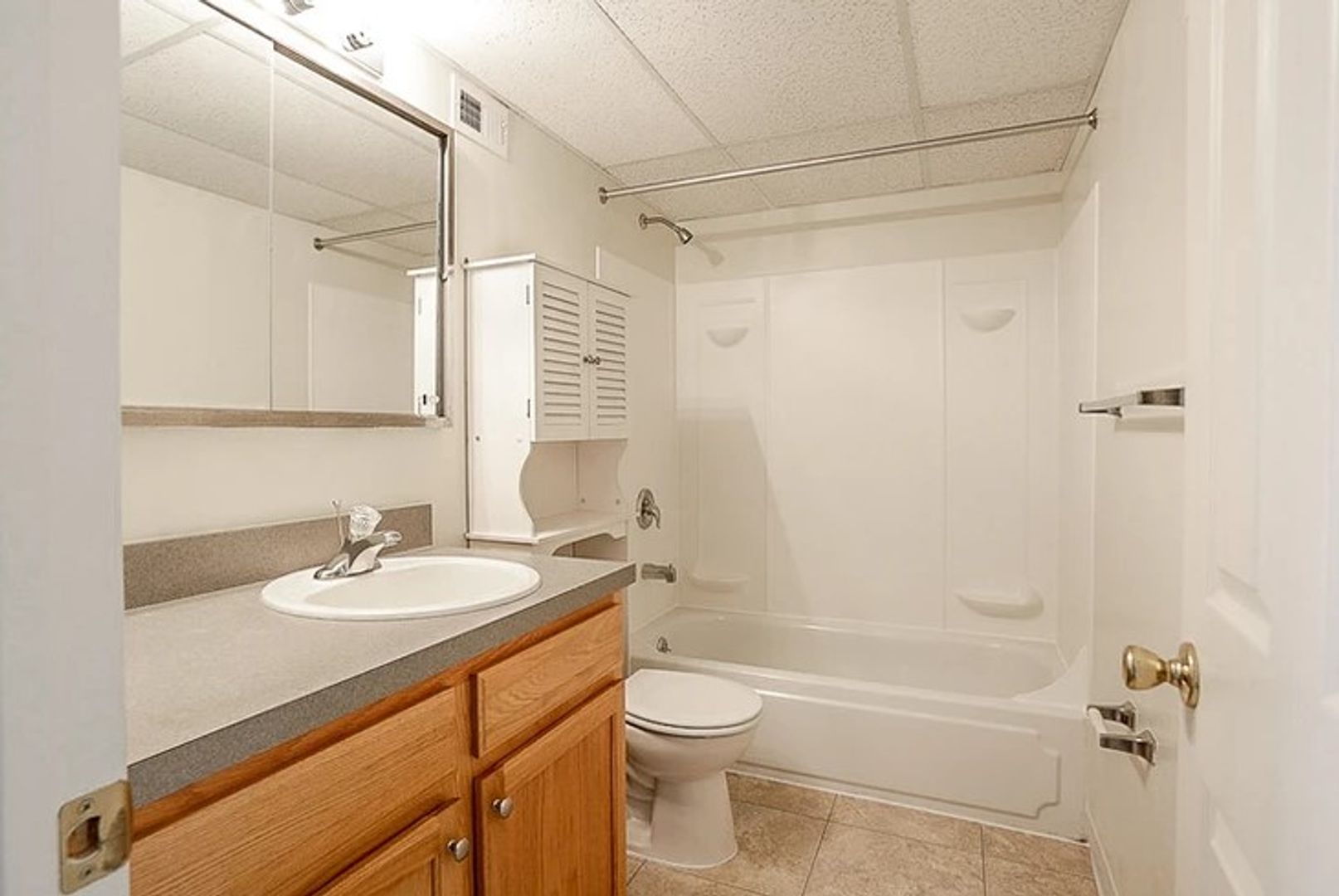 Marlton Apartment: 31 North Maple Avenue