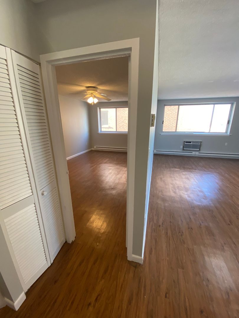 Hartford Apartment: 47 Sumner Street