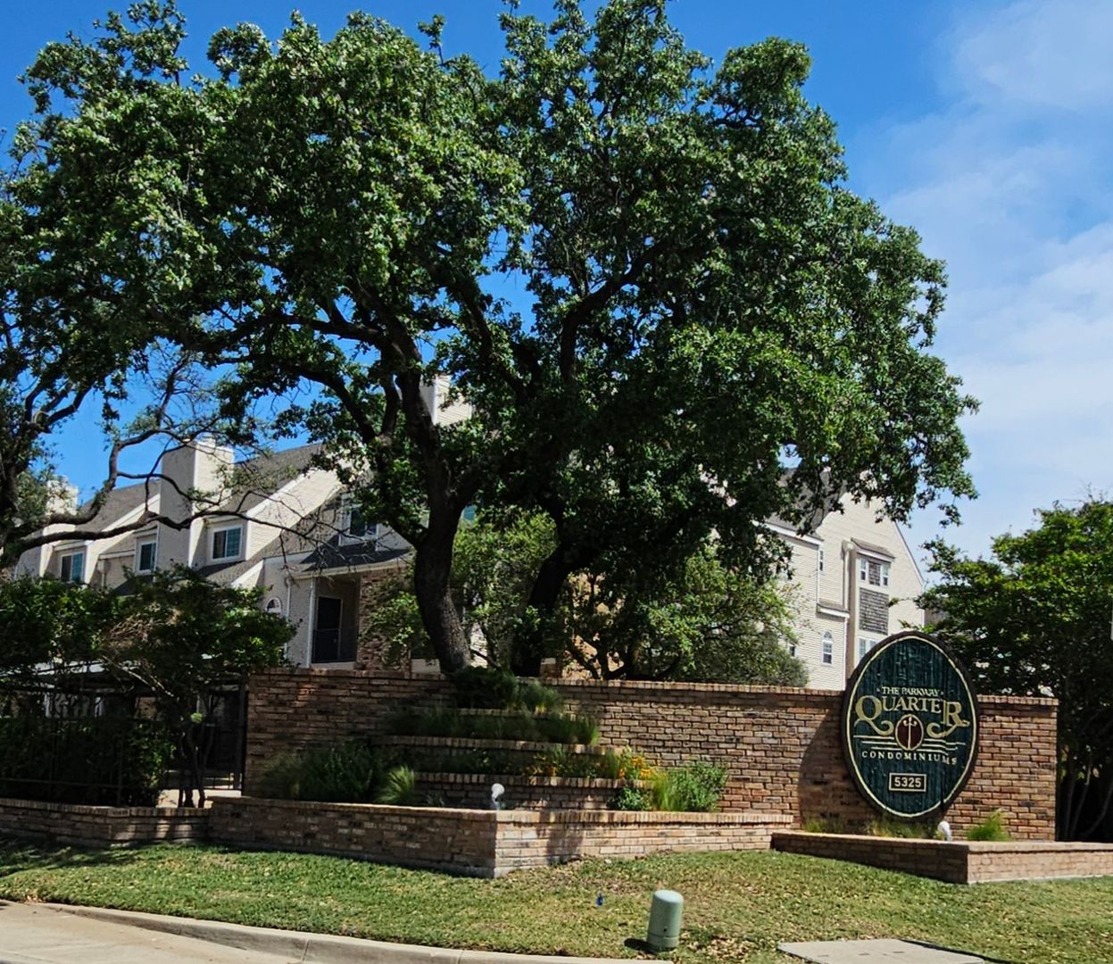 DALLAS Condo: 5325 BENT TREE FOREST DR # 1108