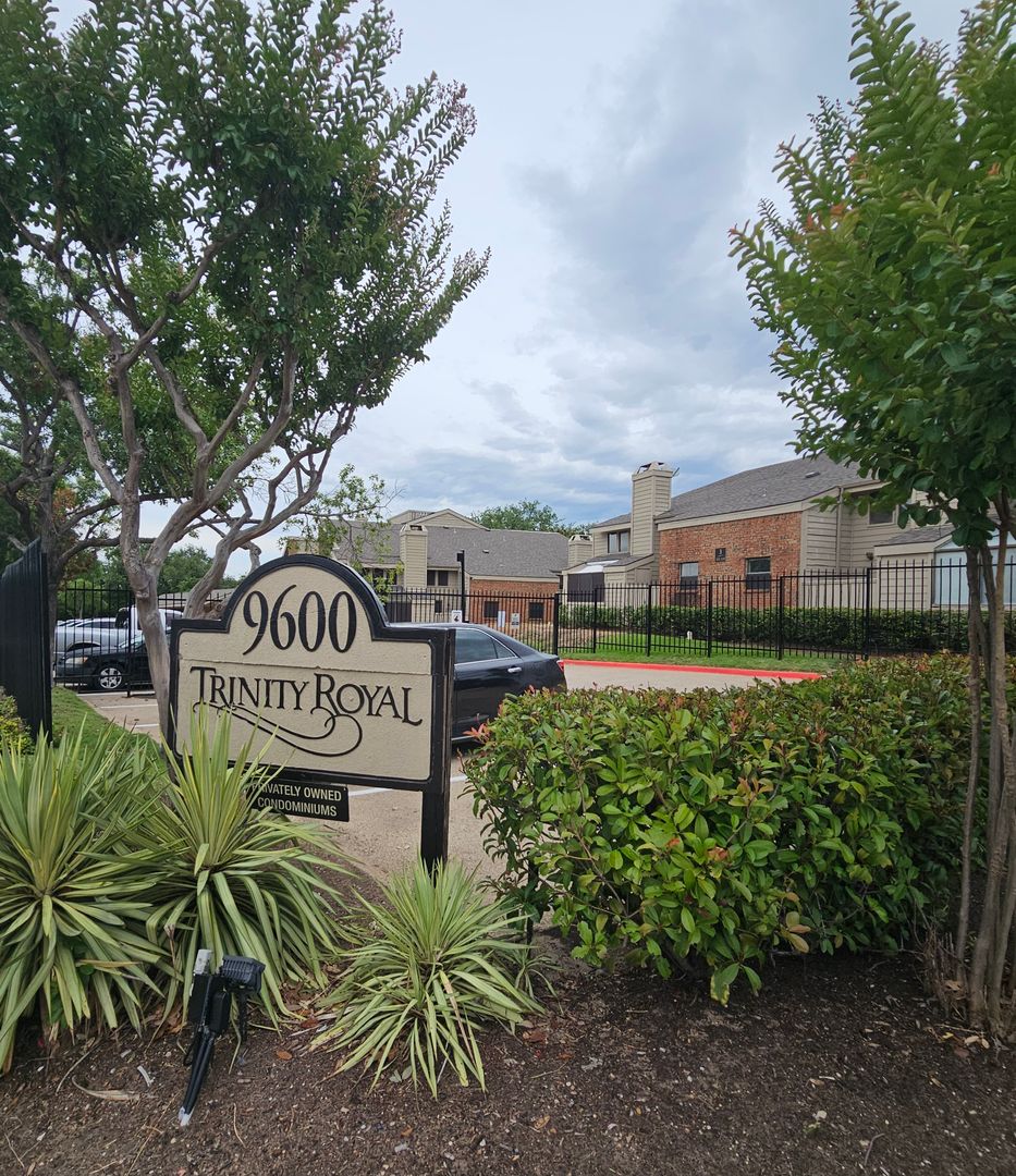DALLAS Condo: 9600 ROYAL # 612