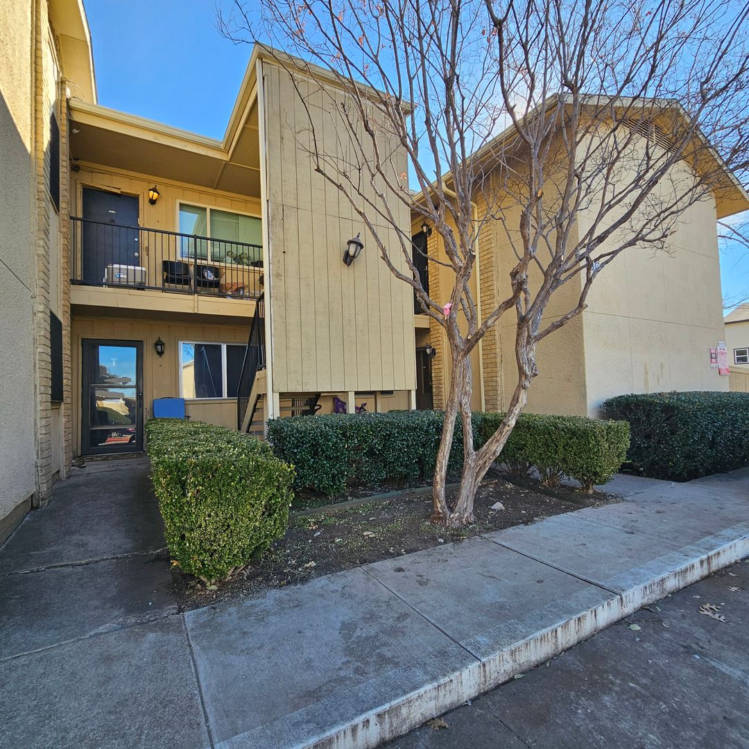 DALLAS Condo: 5919 HARVEST HILL RD # 2085