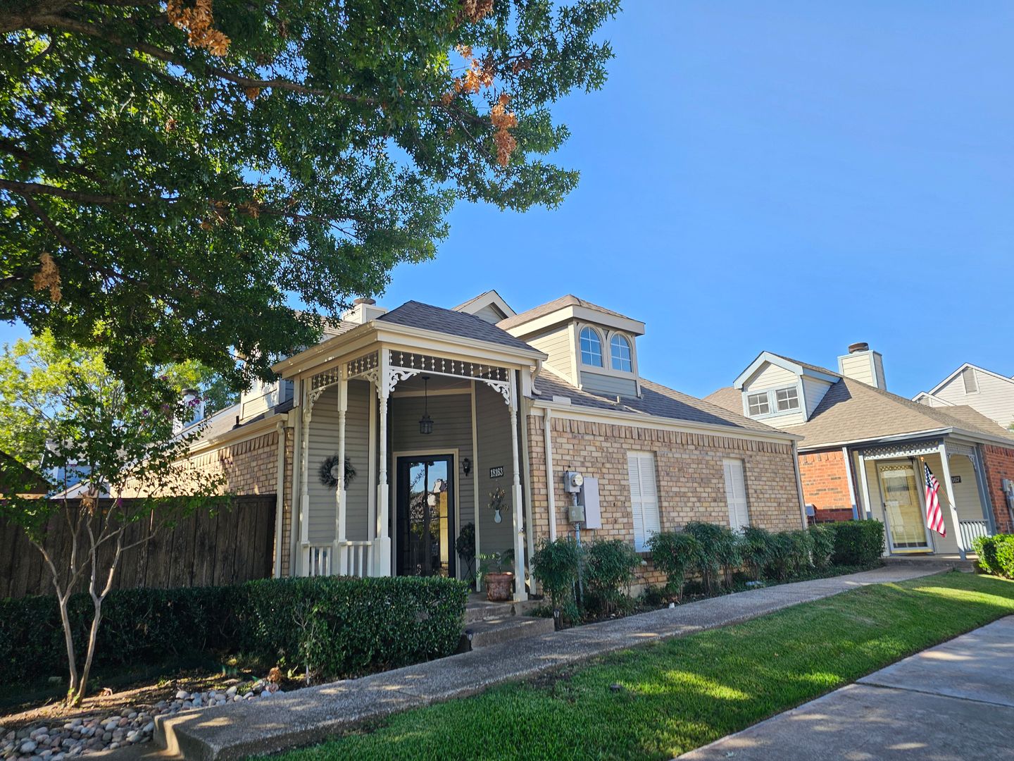 DALLAS Townhome: 18163 WHISPERING GABLES LN