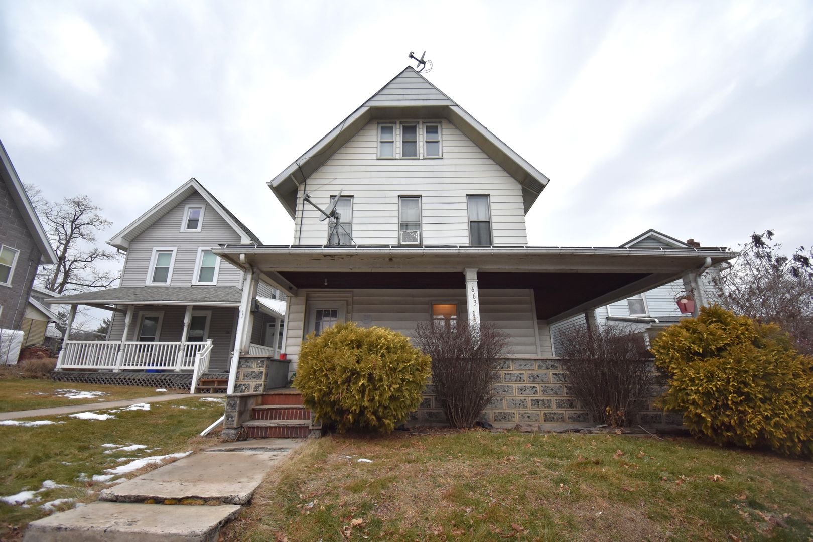 Lock Haven Apartment: 663 Bellefonte Ave