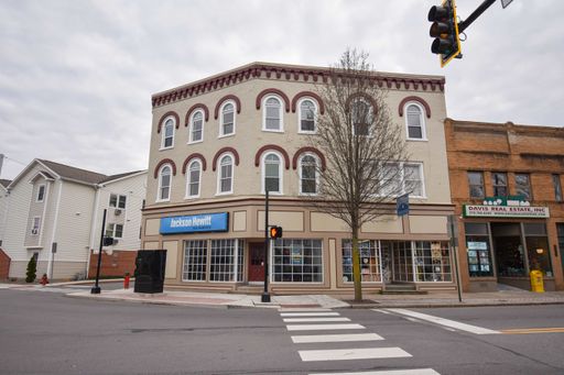 Downtown Commercial Space on Bellefonte Ave!