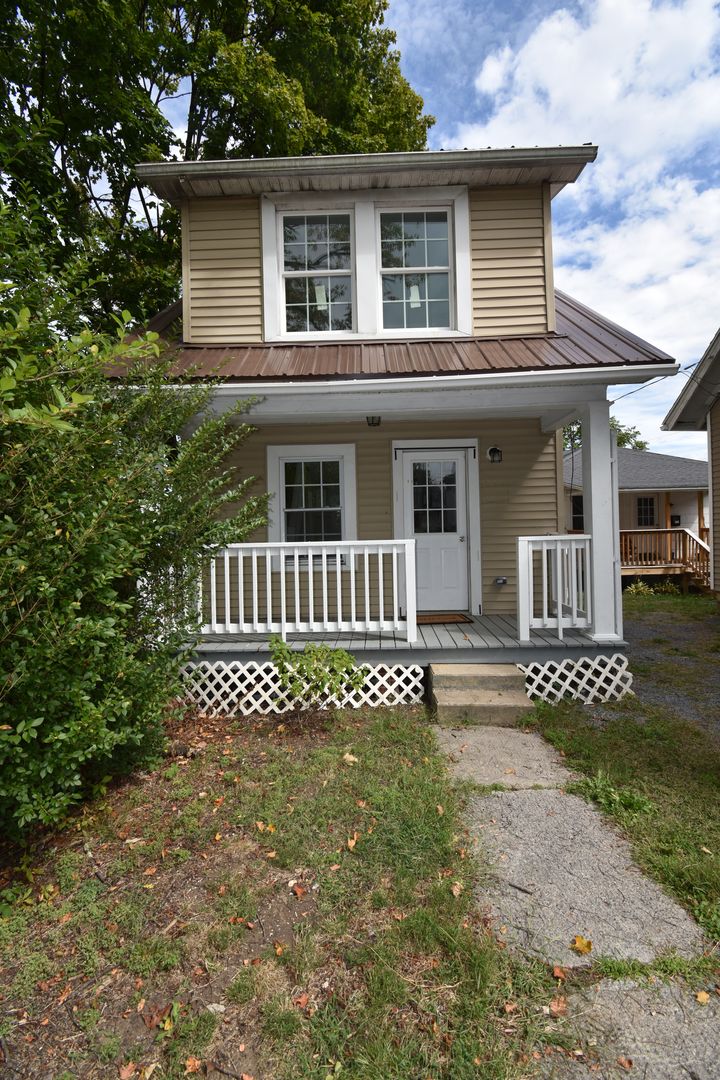 Lock Haven Apartment: 38 N Fairview St