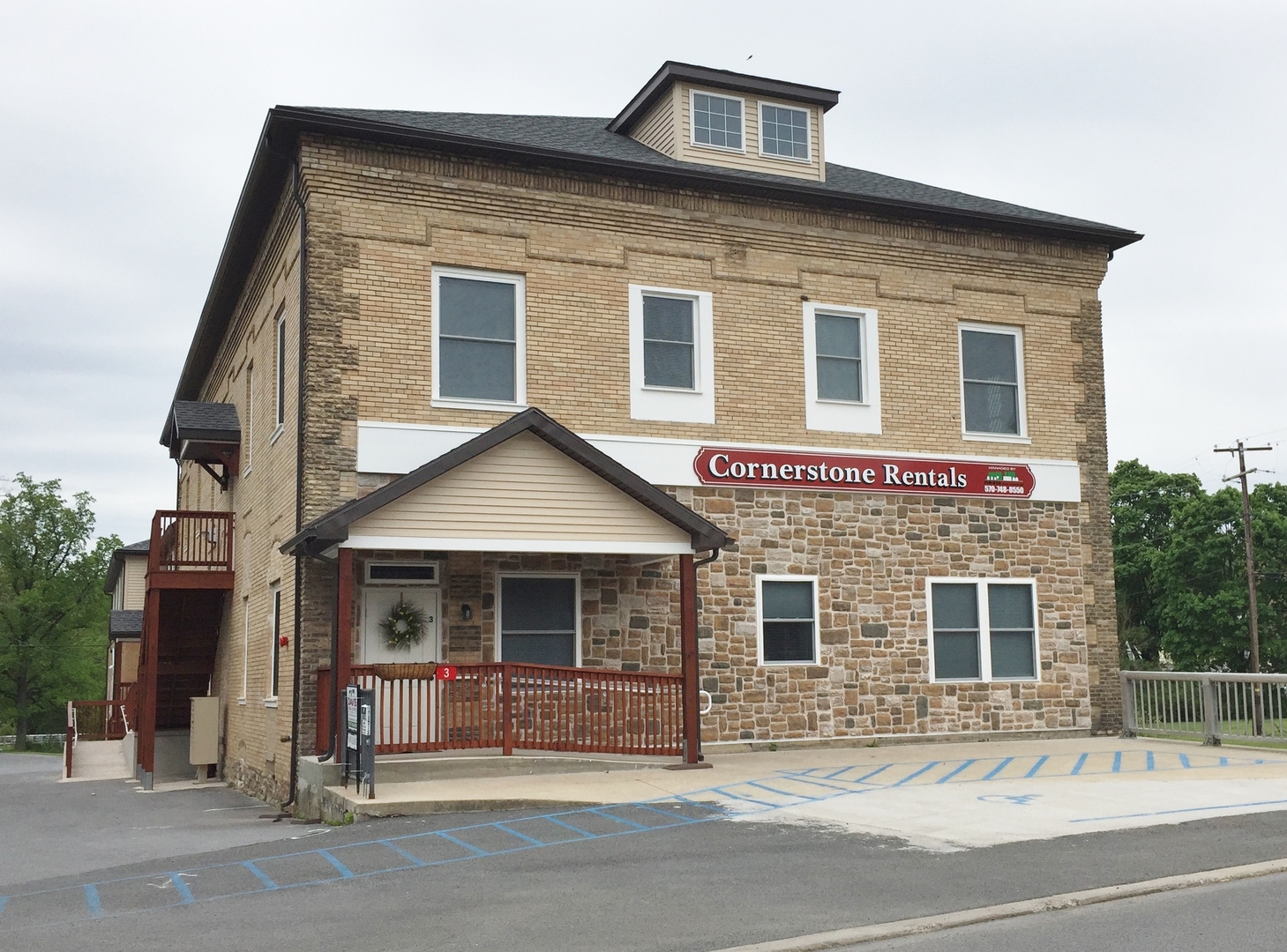 Woolrich Apartment: 4-8 Main St.