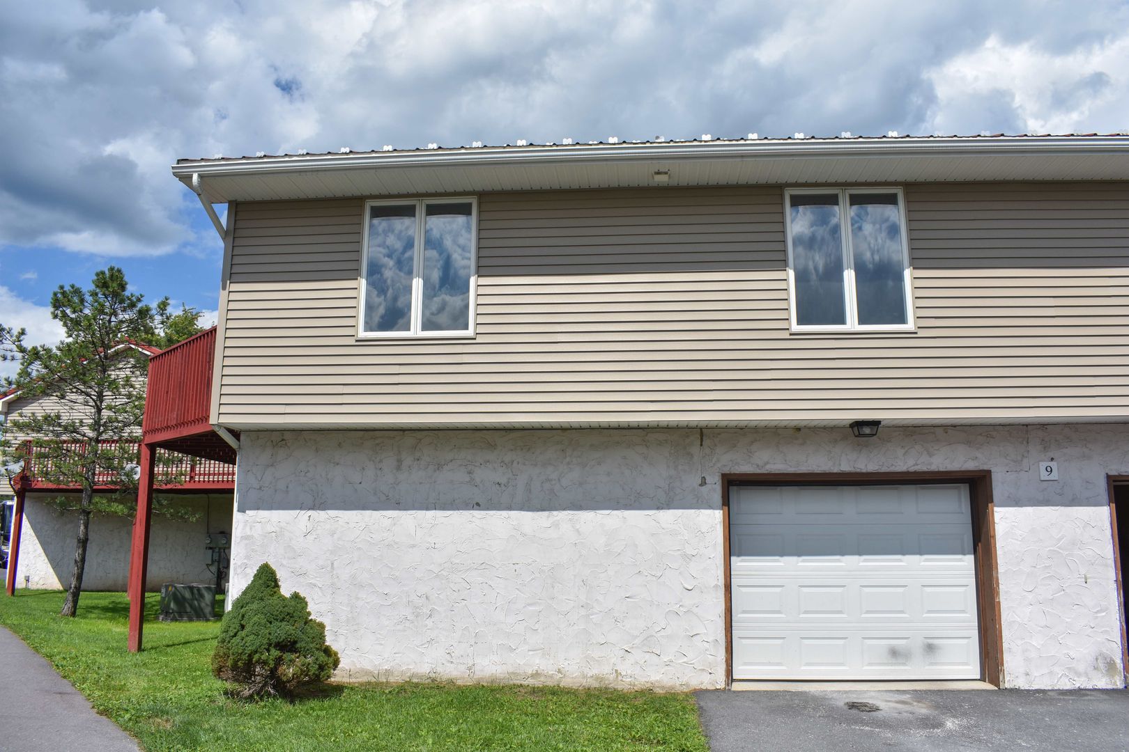 Jersey Shore Apartment: 310 S Lincoln Ave - Apt 9