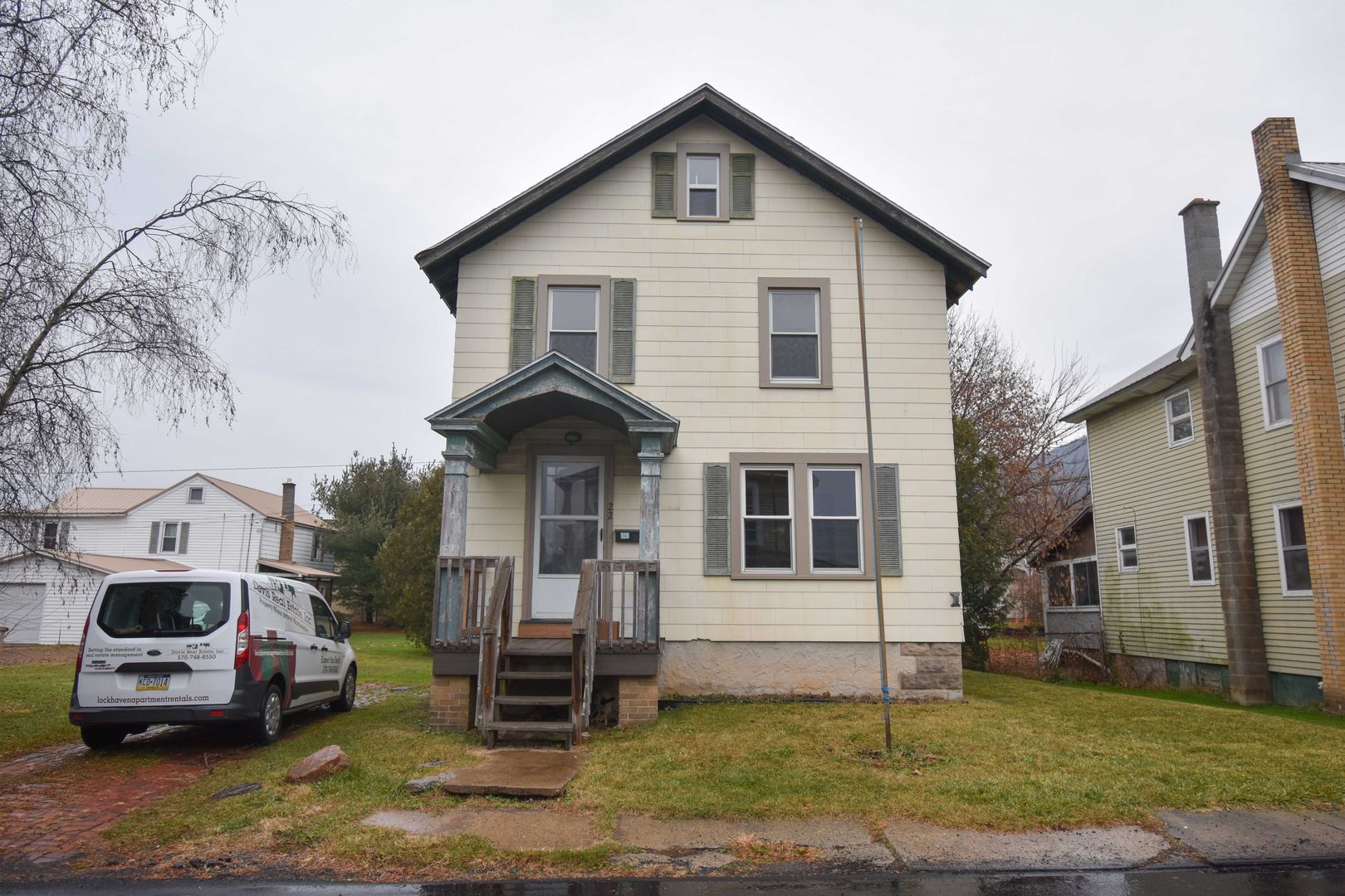 MILL HALL House: 22 MAIN ST