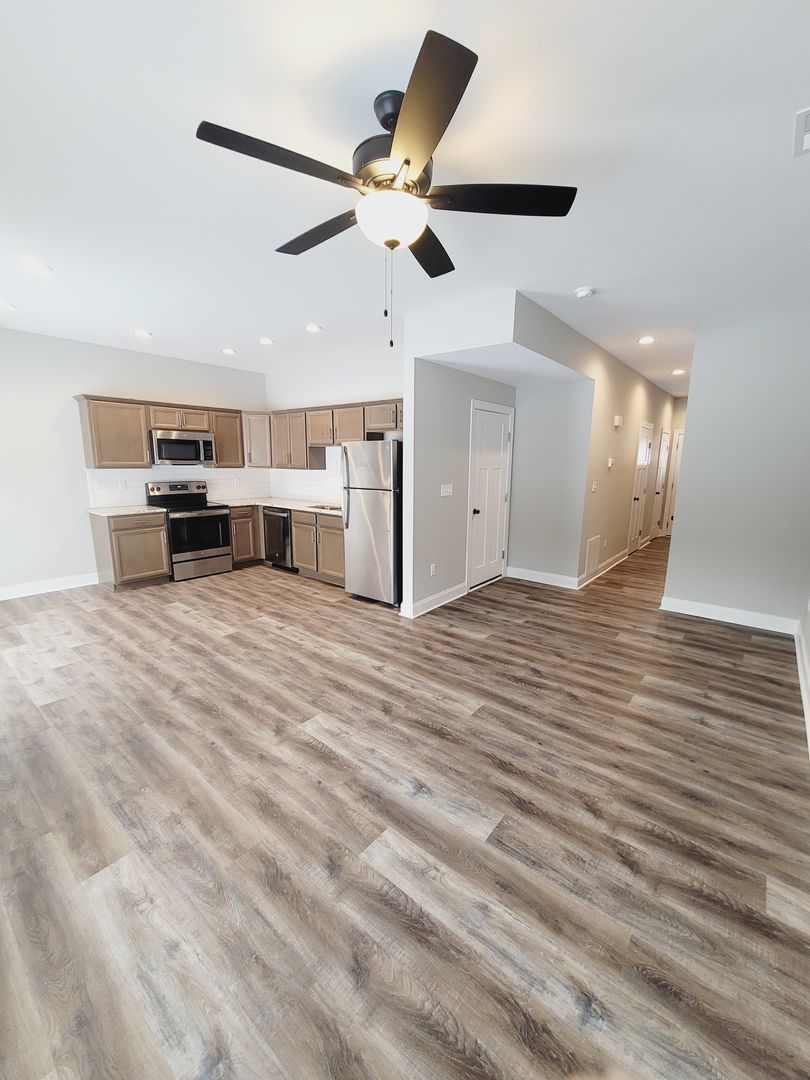 Lynchburg Apartment: 1217 Lockewood Drive