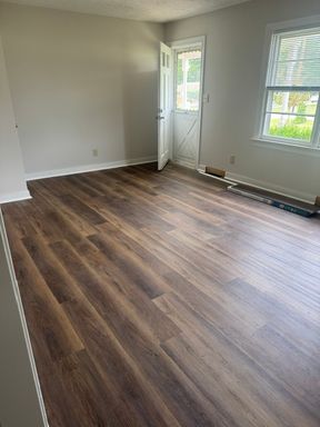 719 Whitestone Drive - Apt B – photo 1