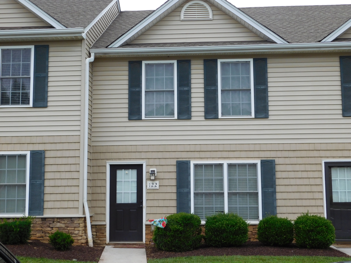 Lynchburg House: 122 Old Tavern Circle