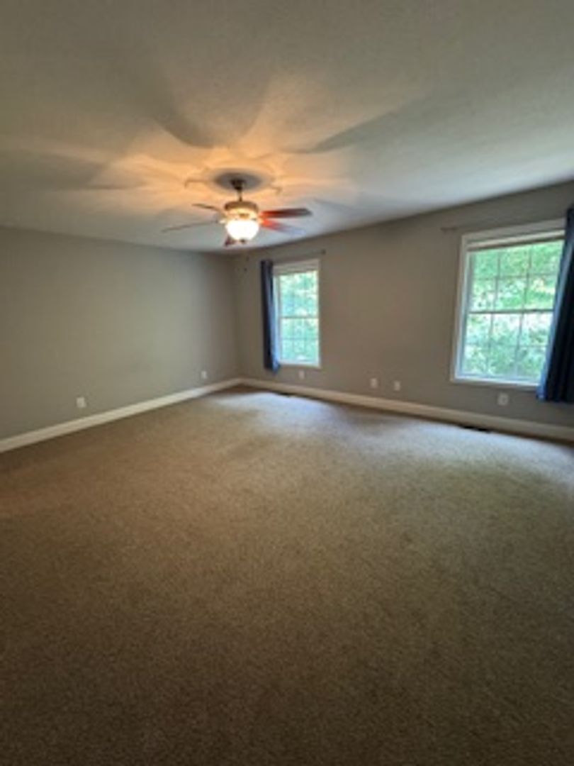 Lynchburg House: 2009 Lakeside Drive Unit 108