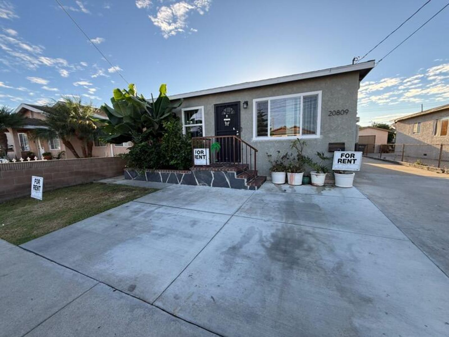 Carson Apartment: 20809 Margaret St.