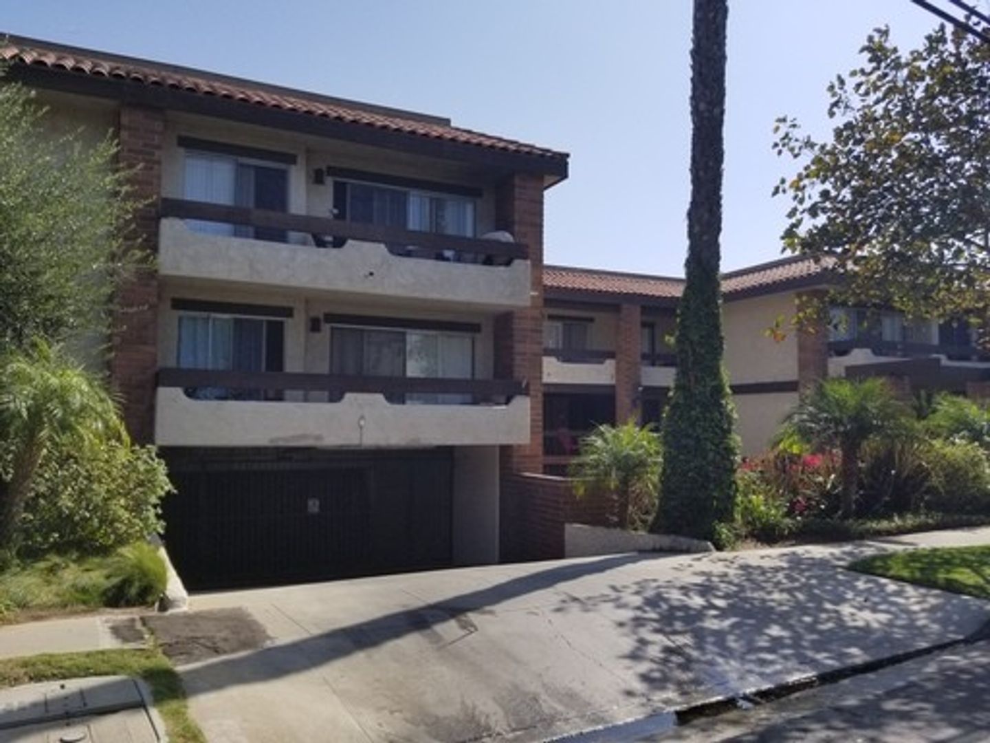 Torrance Apartment: 23136 Samuel St