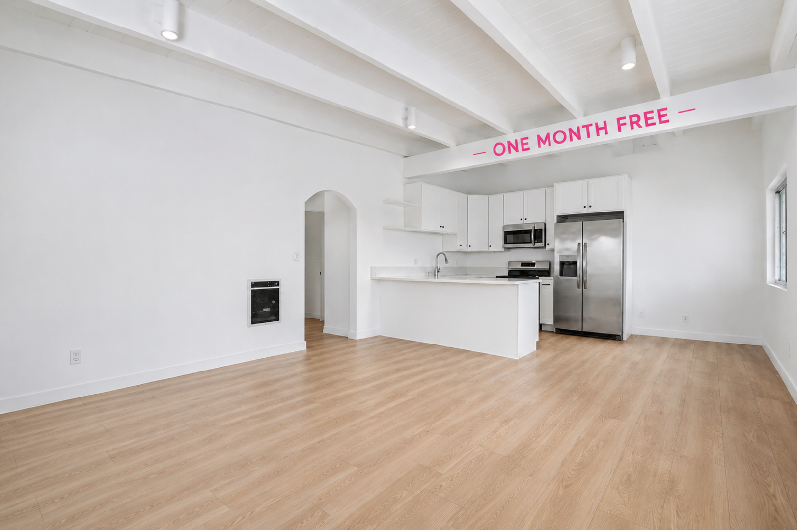 Hermosa Beach Apartment: 1428 Monterey Blvd