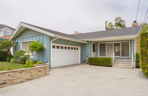 Beautiful 3 bed 2 bath Redondo Home – photo 1