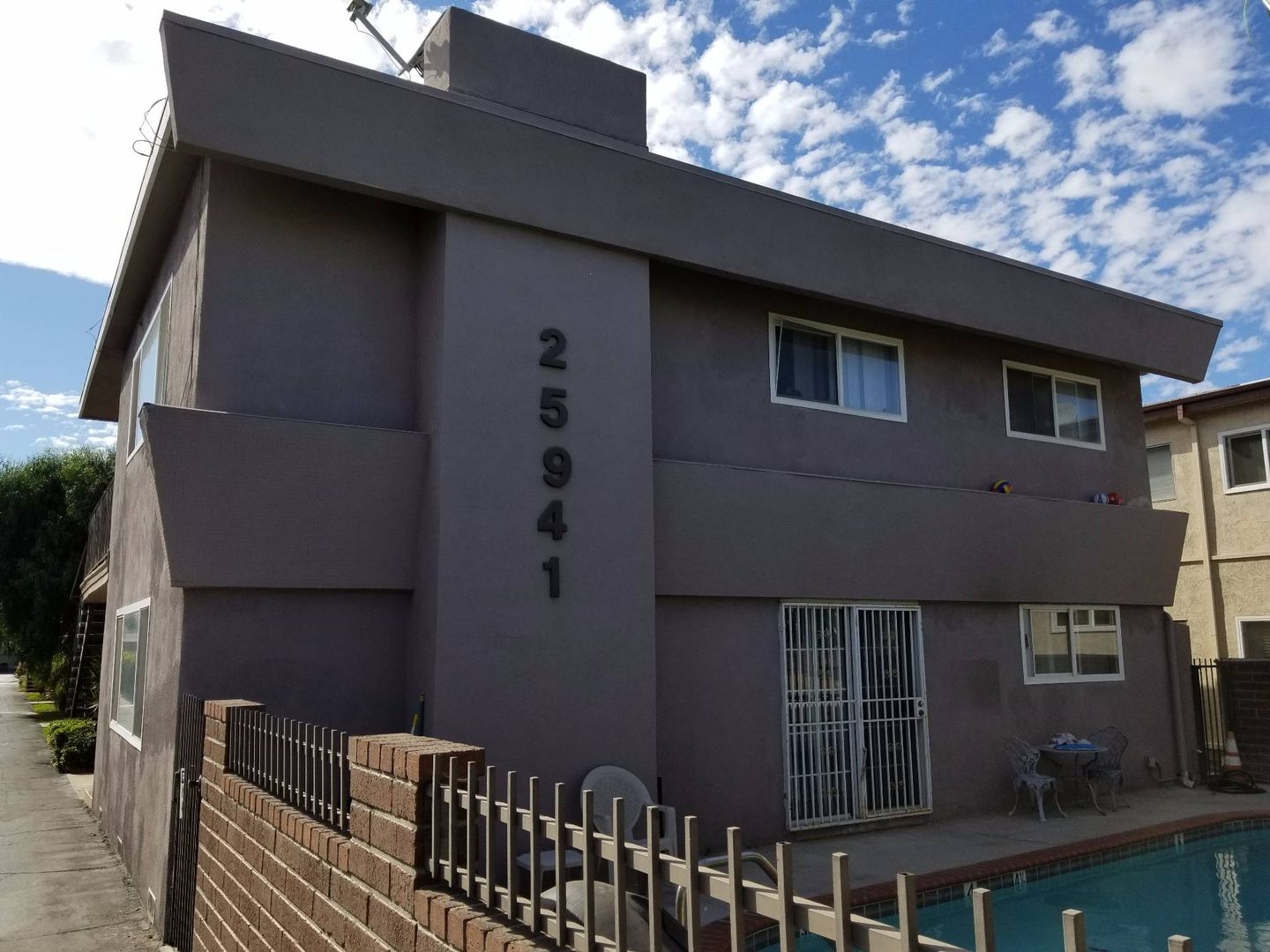 Lomita Apartment: 25941 Narbonne Ave