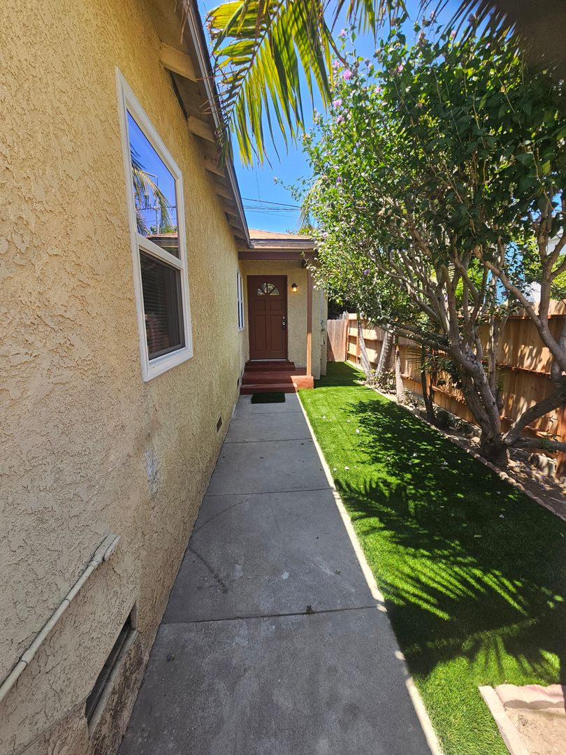 Lawndale Apartment: 4427-4429 W 171st