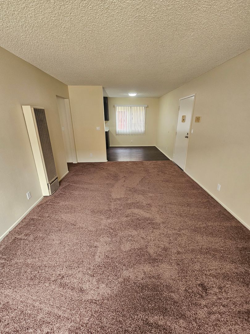 Harbor City Apartment: 1126 W. 255th