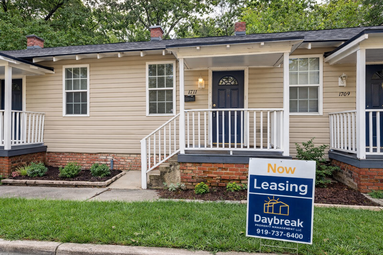 Savannah Apartment: 1709 LeGrand Street