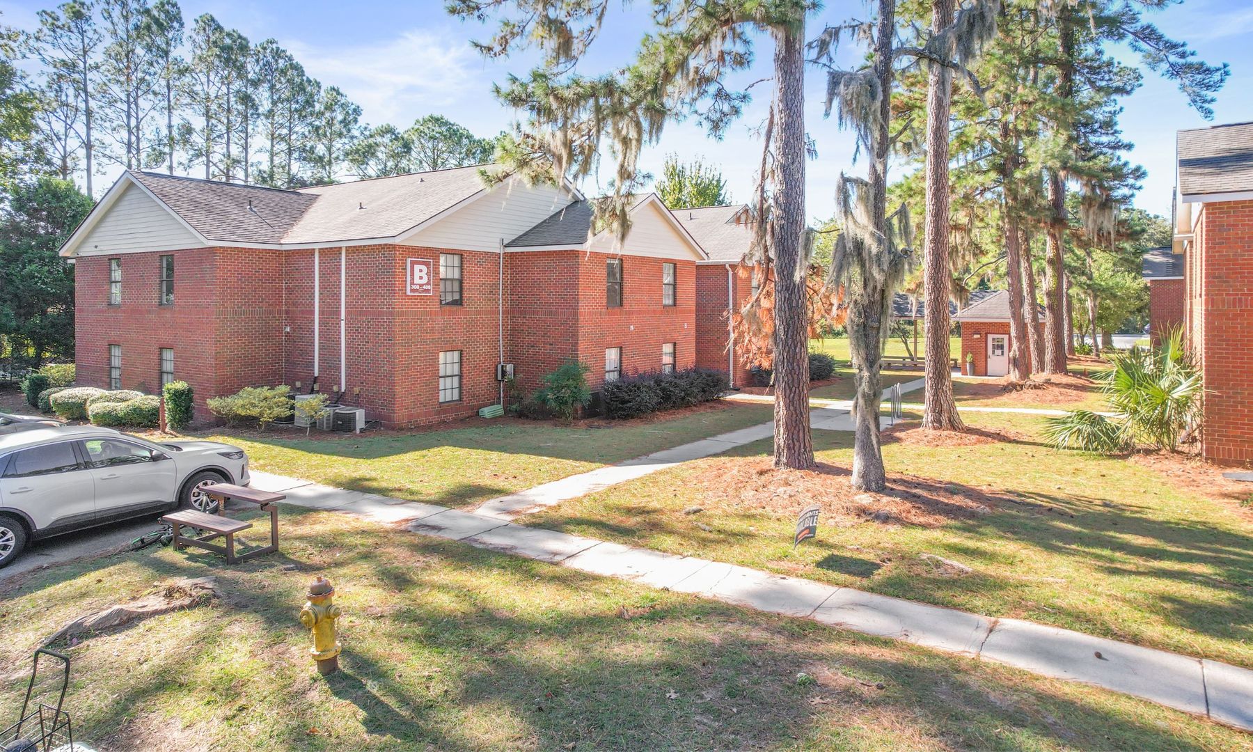 Savannah Apartment: 12220 Apache Avenue