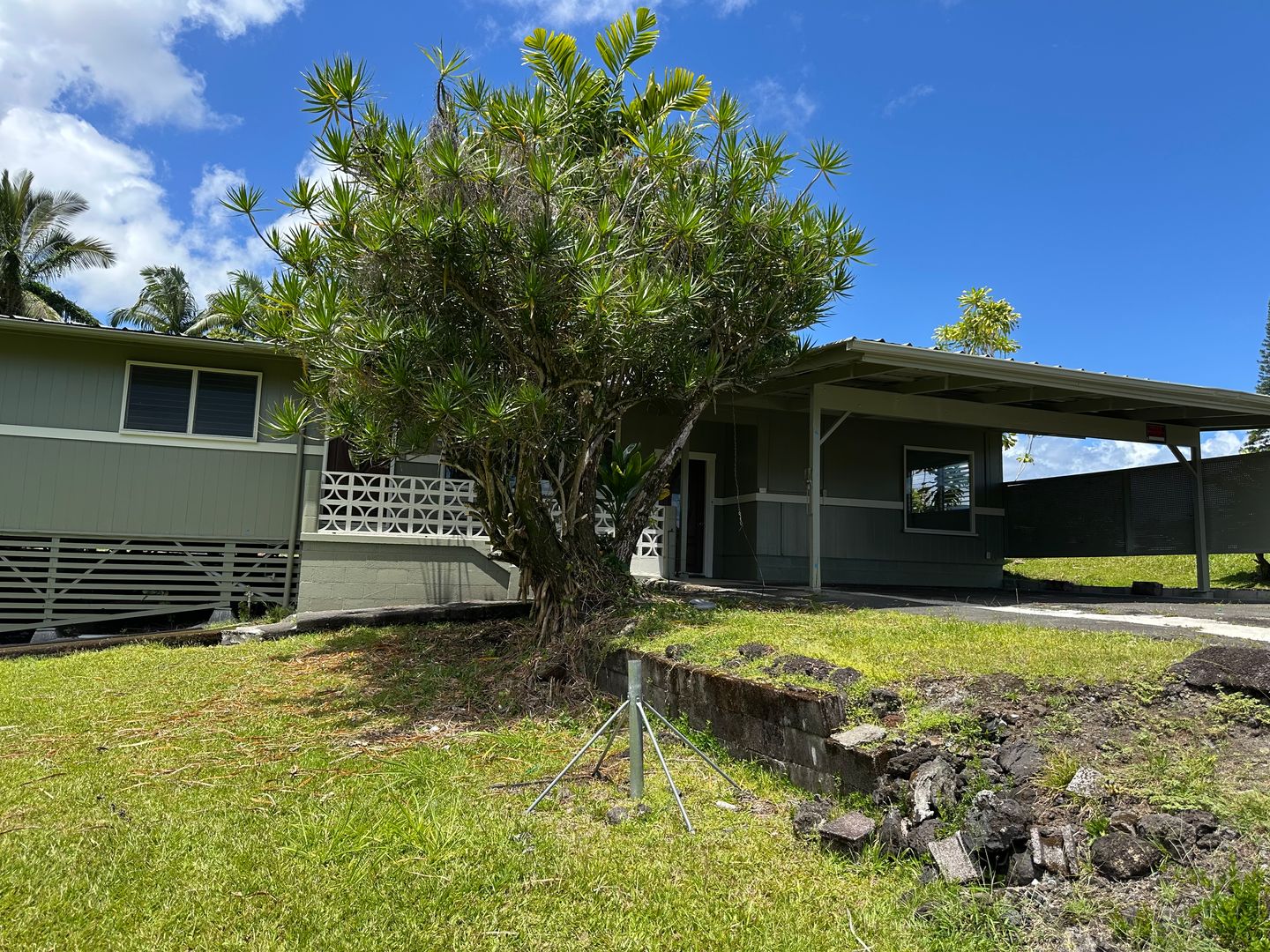 3BD/2BA with extra living space