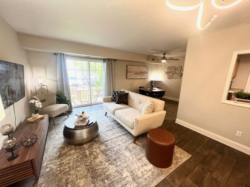 Amber Ridge Apartments — 2 Bedroom + Den - 1,070 SqFt – photo 1