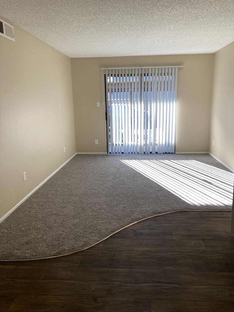 Phoenix Apartment: 5350 E Taylor St