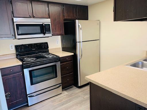 Just Updated Apartment! Check it out today!! – photo 1
