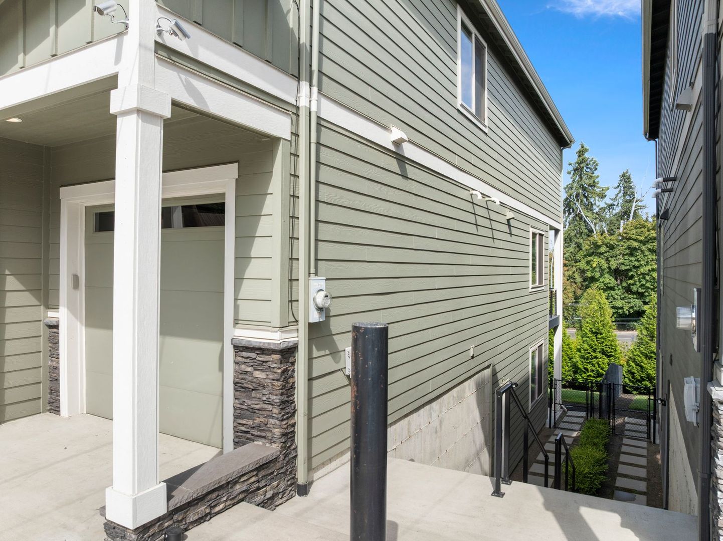 Milwaukie House: 12576 SE 27th Ave