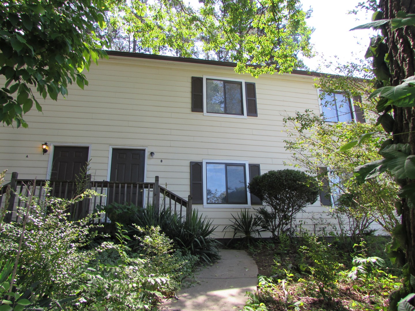 Mooresville House: 1260 Fieldstone Road