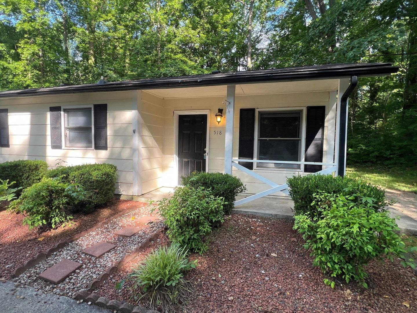 Mooresville House: 518 West Park Avenue
