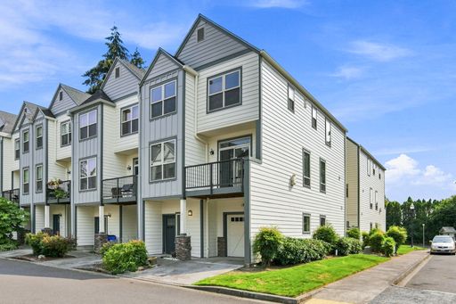 Stunning townhouse is located in a convenient location with 3 bedrooms & 3 1/2 bathrooms – photo 1