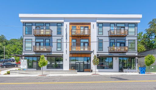 Downtown Camas - Newer Two Bedroom – photo 1