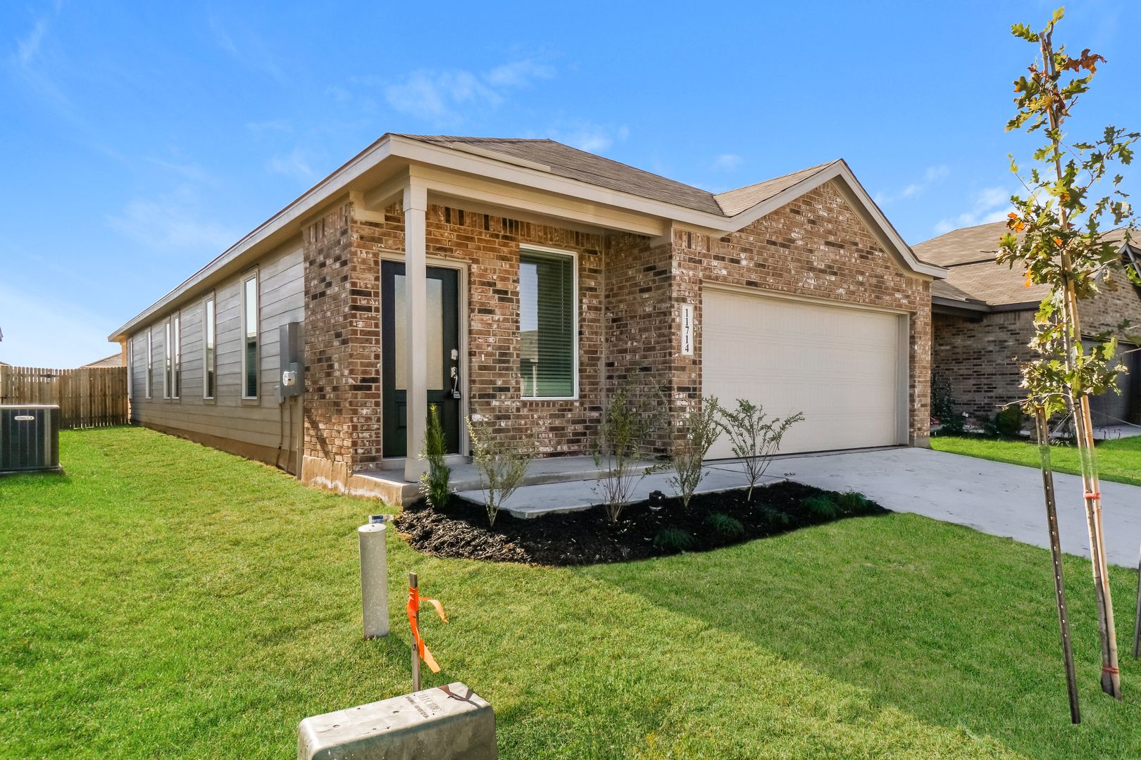 Converse House: 11714 Carolina Rose