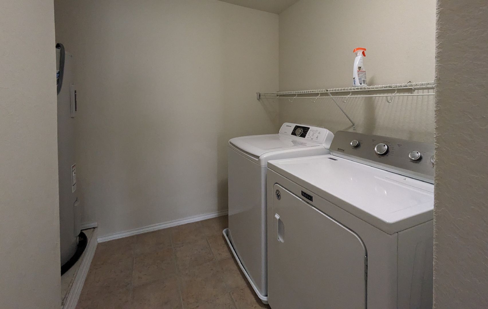 Laundry room at 25114 Remington Oaks
