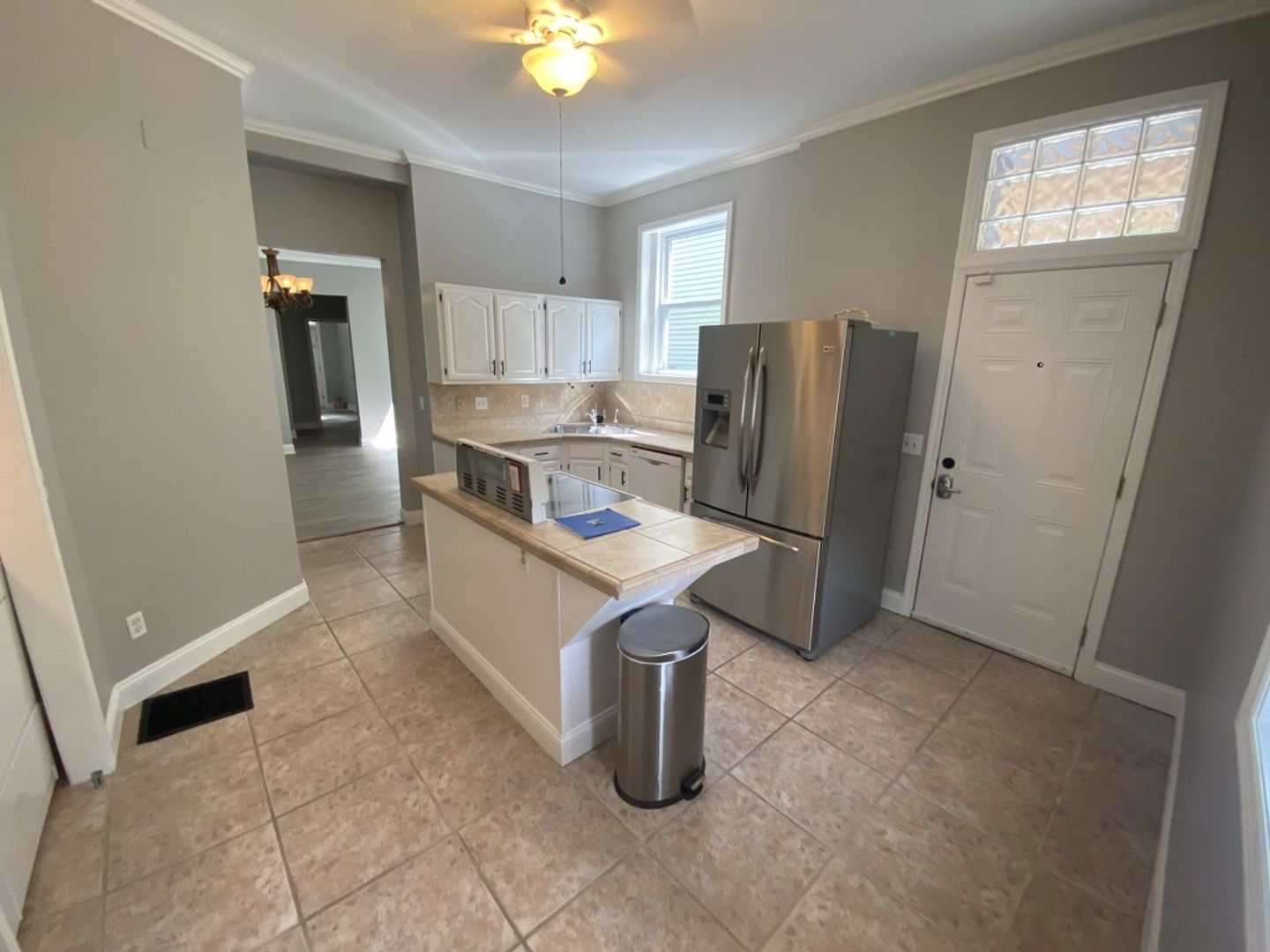 Cincinnati House: 425 Warner St.