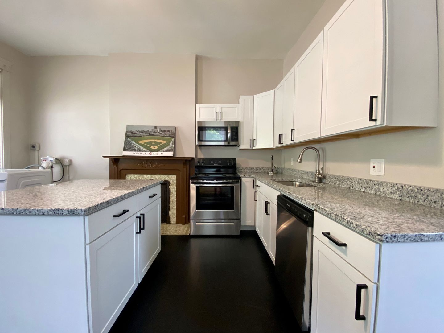 Cincinnati Apartment: 146 Parker St