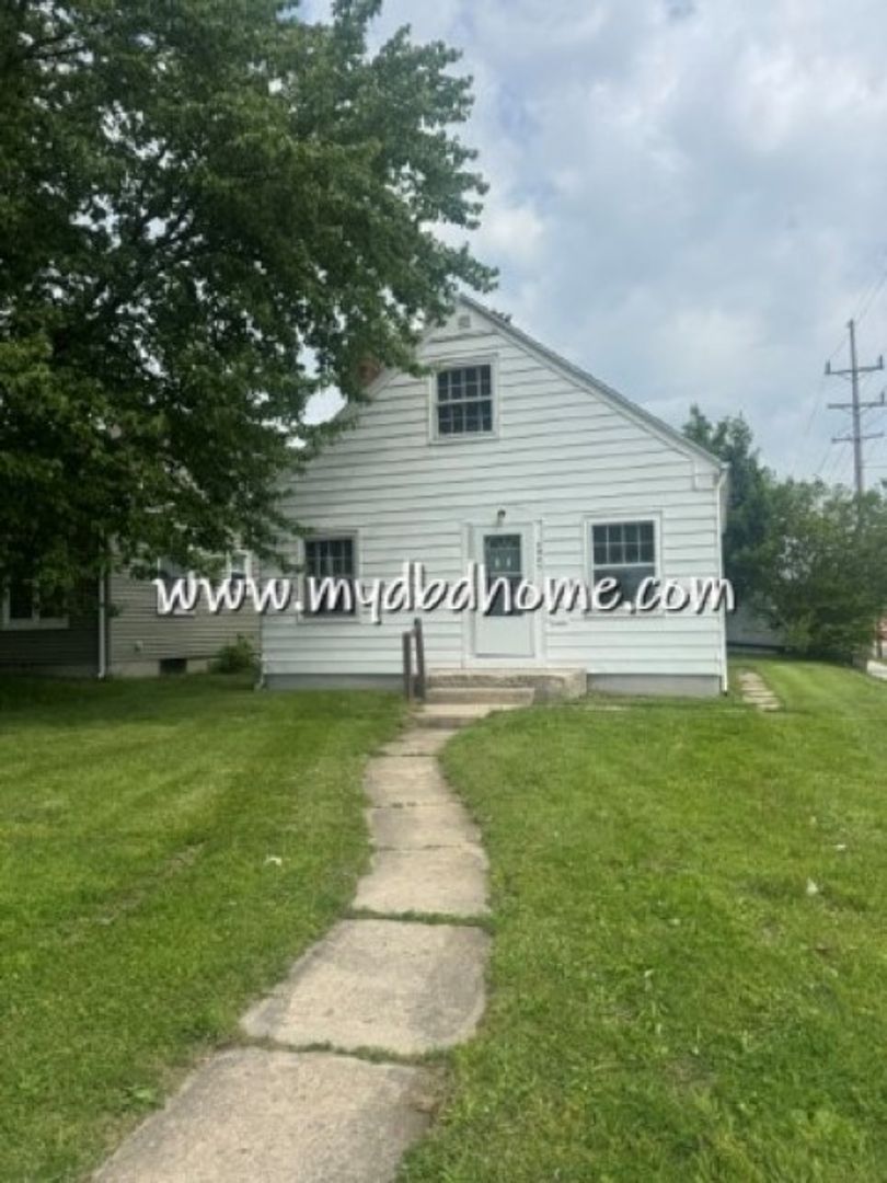 Fort Wayne House: 2925 Chestnut